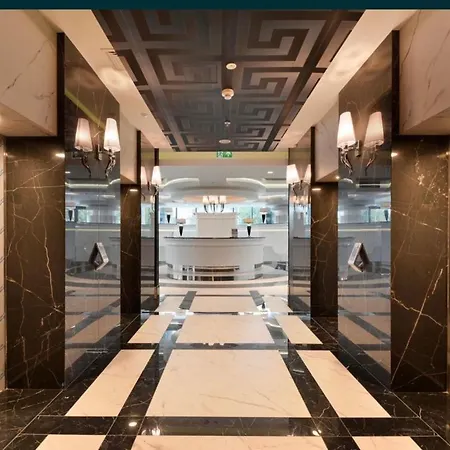 Hanza Tower De Lux Apartman *